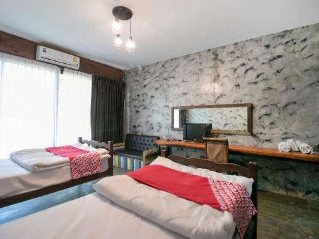 Hotel Oyo 75374 Baan Rak Mai Kanchanaburi Exterior foto